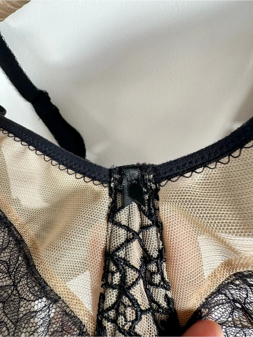 Elomi Sadie Underwire Balcony Bra 38J Black Lace Semi-Sheer